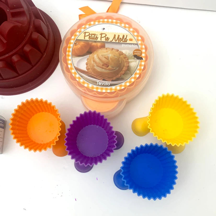 Silicone Baking Set Cake Pie Cupcake Muffin Molds Bakeware Kit - photo 2