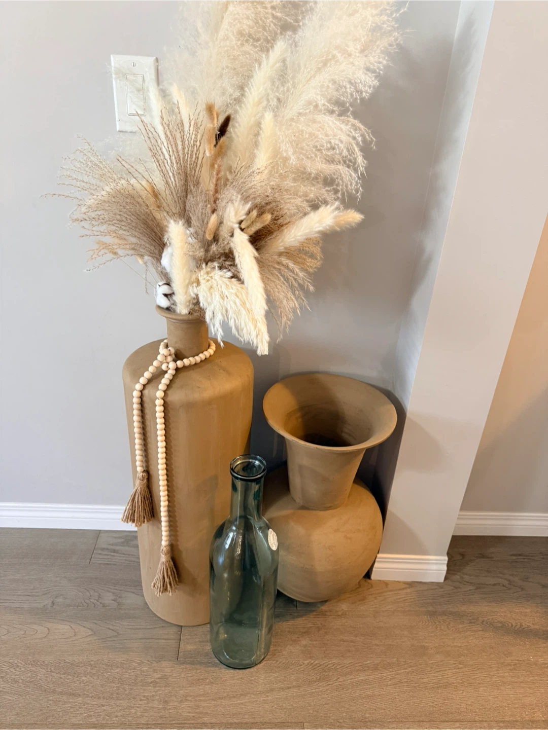 3 Vase with Large Dried Pampas Grass Arrangement - photo 4