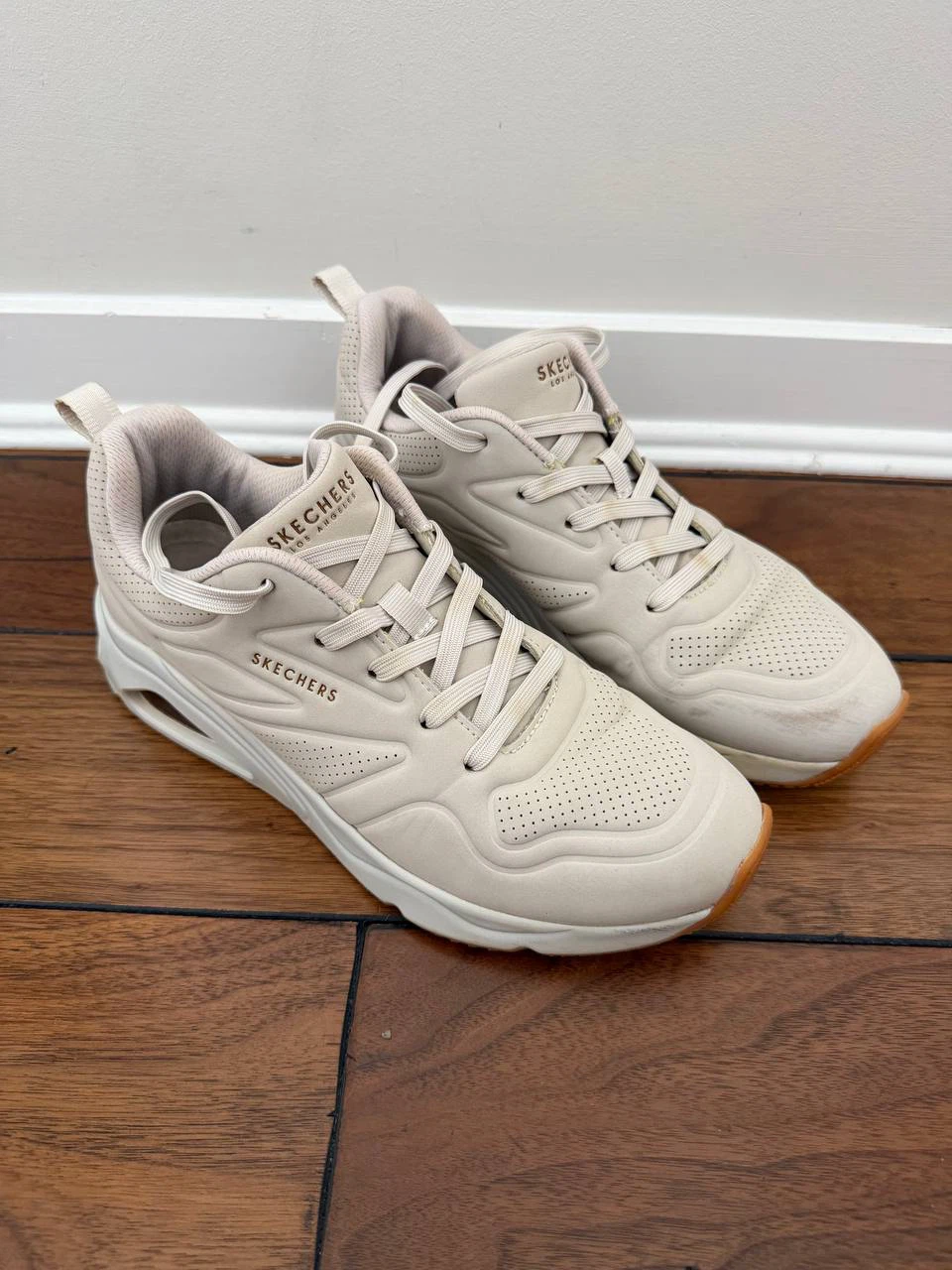 Skechers Women's Beige Sneakers Size 8