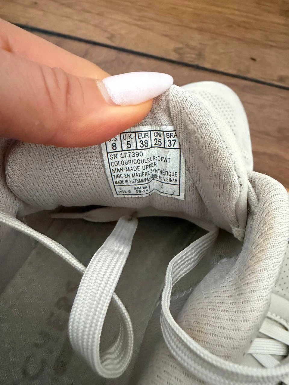 Skechers Women's Beige Sneakers Size 8 - photo 5