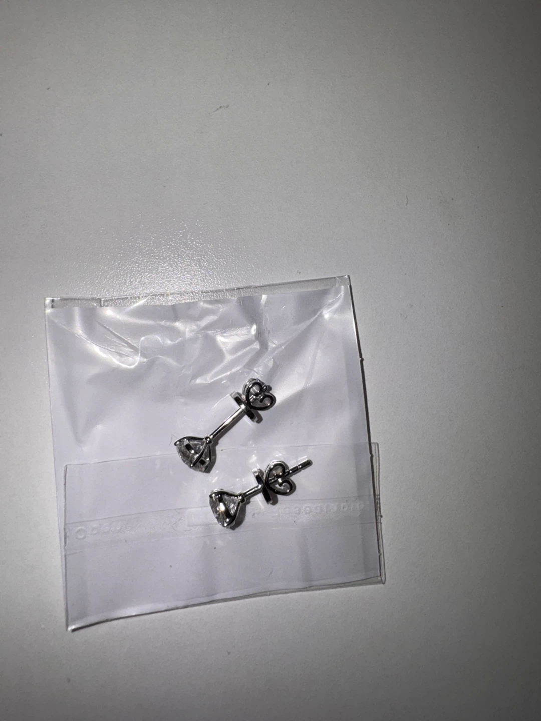 Stunning 10k White Gold Diamond Earrings – 2.01 Carat - photo 5