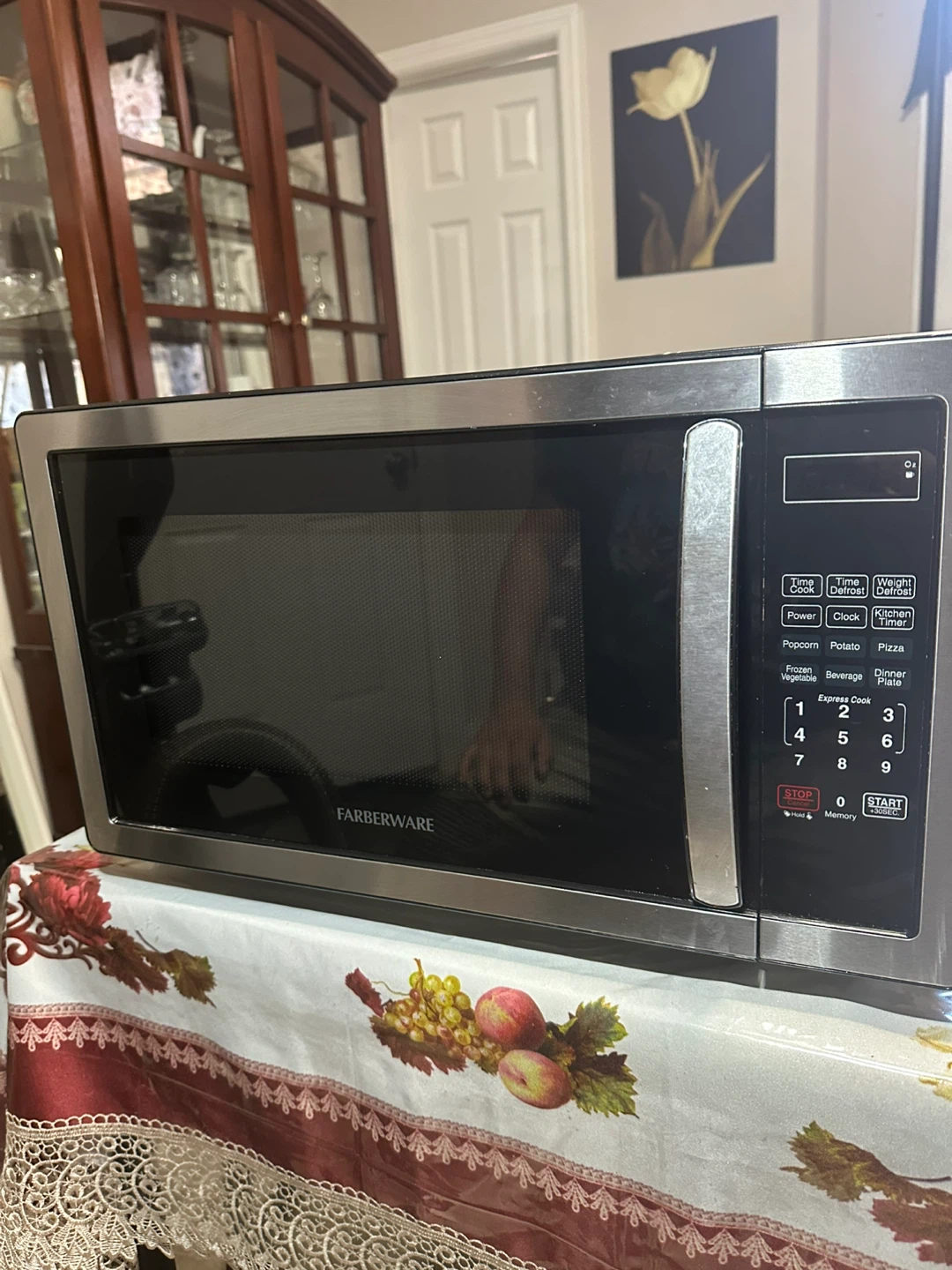 Farberware Microwave Oven - photo 2