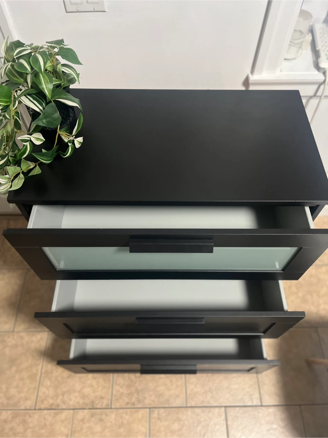Delivery available for IKEA 3-Drawer Dresser - photo 2