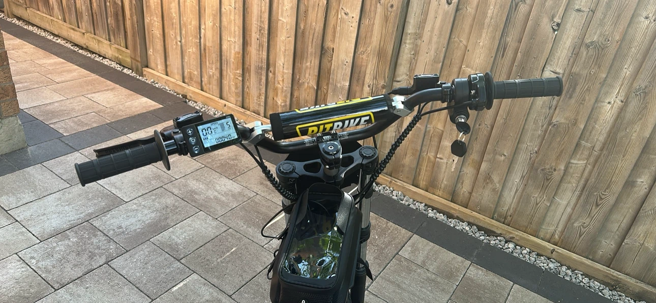 (ONLY 40 KM) Upgraded Ridstar Q20 E-Bike and Full Face Helmet - photo 3