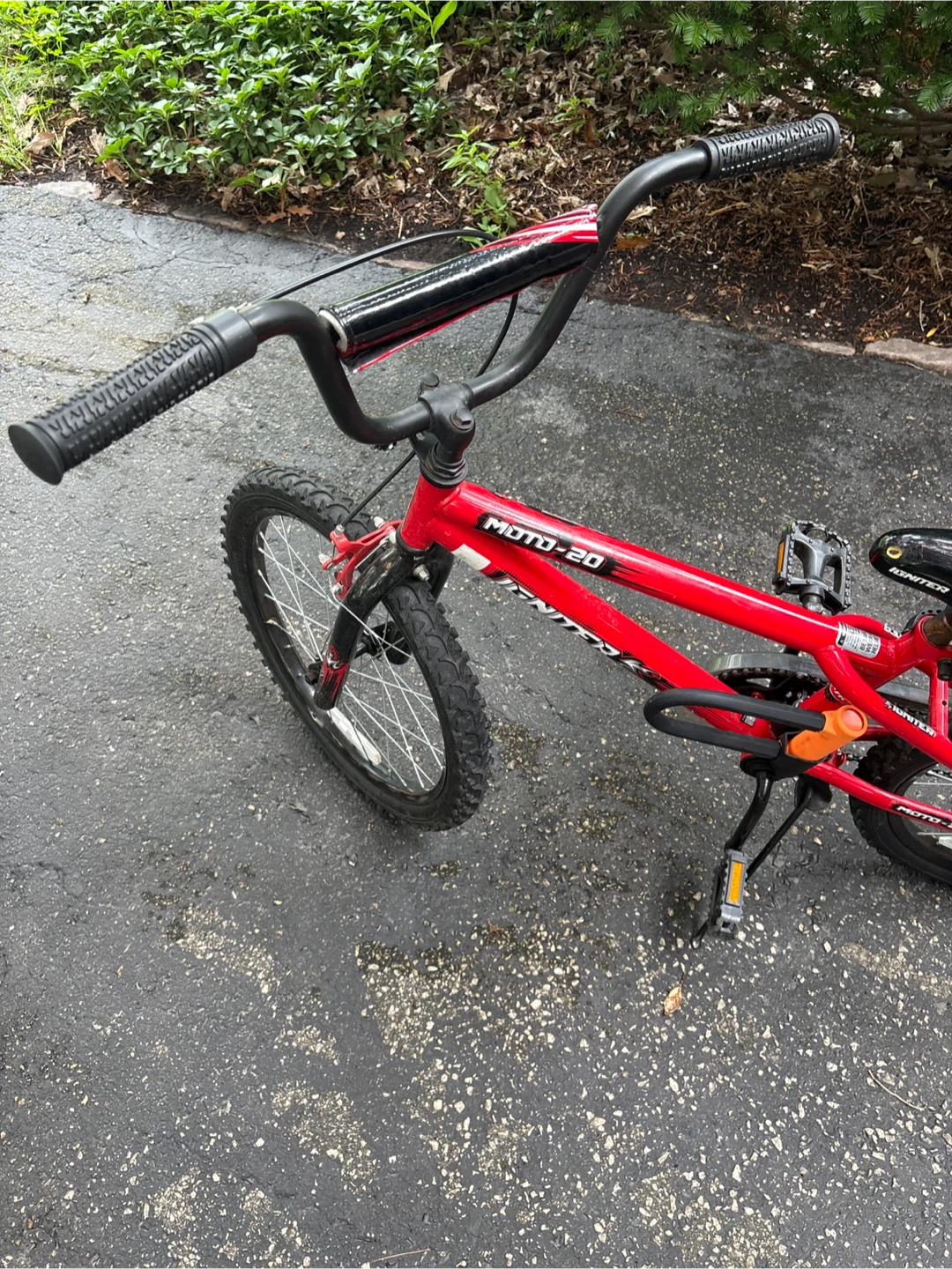 Red MOTO-20 Igniter BMX Bike - photo 2