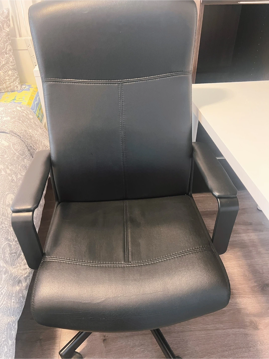 IKEA Desk and Black Office Chair,delivery available - photo 3