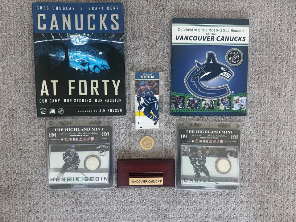 Vancouver Canucks Historic Fan Cave - 5 Piece Collectibles