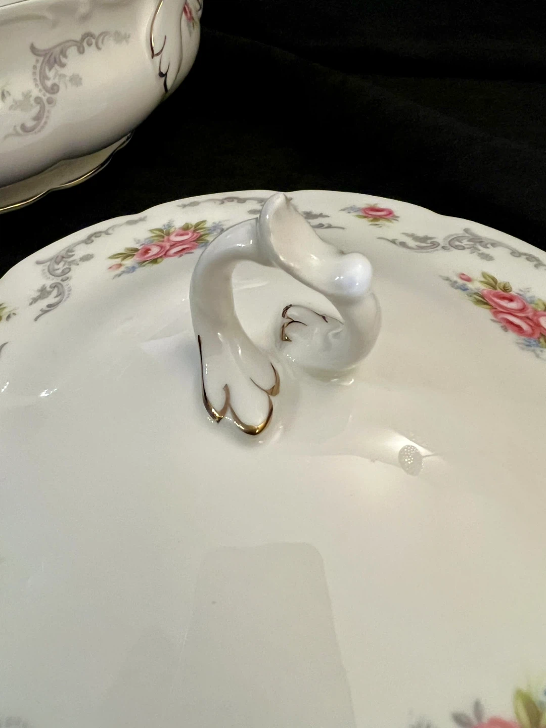 Royal Albert “tranquility “ Tureen with Lid - photo 5