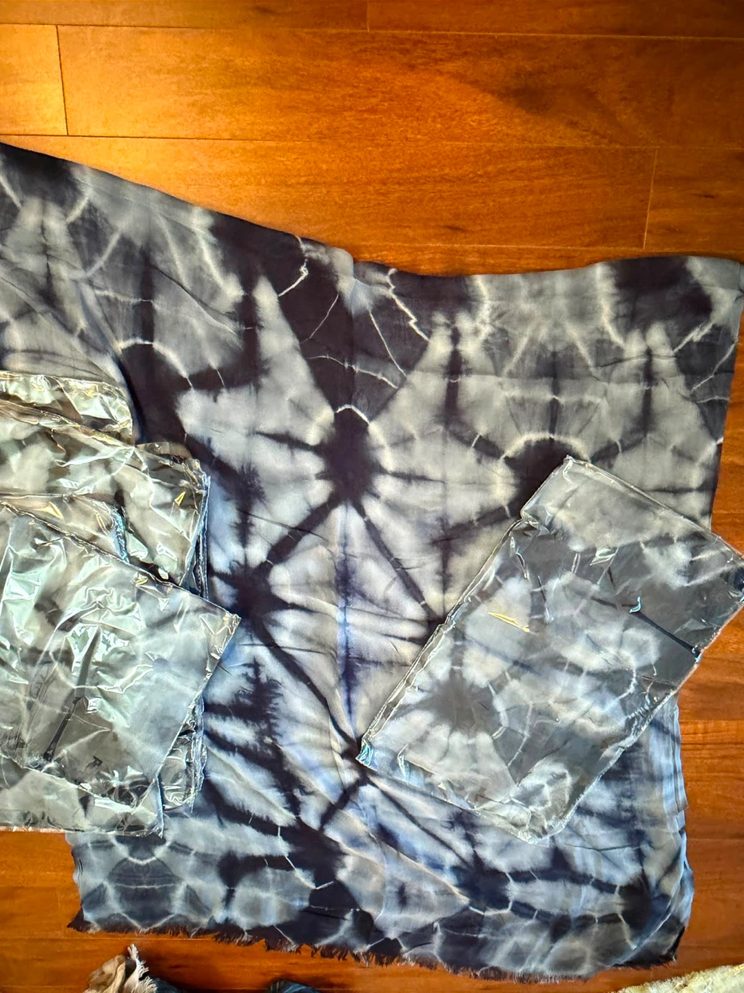 Tie-dye scarves set - photo 4