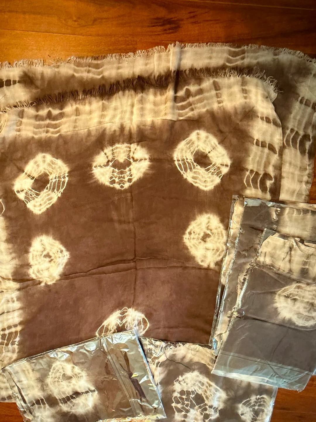 Tie-dye scarves set - photo 5