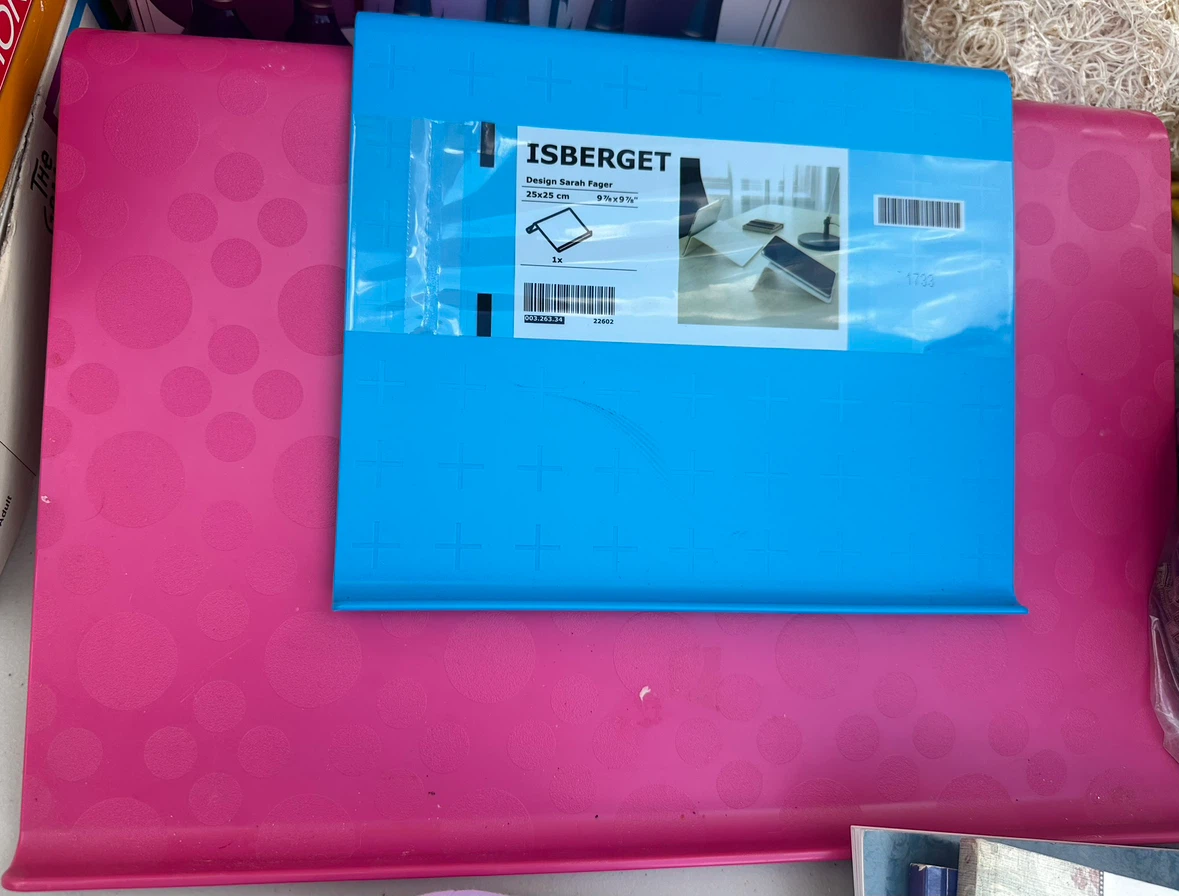 IKEA ISBERGET 25x25 cm Tablet Stand
