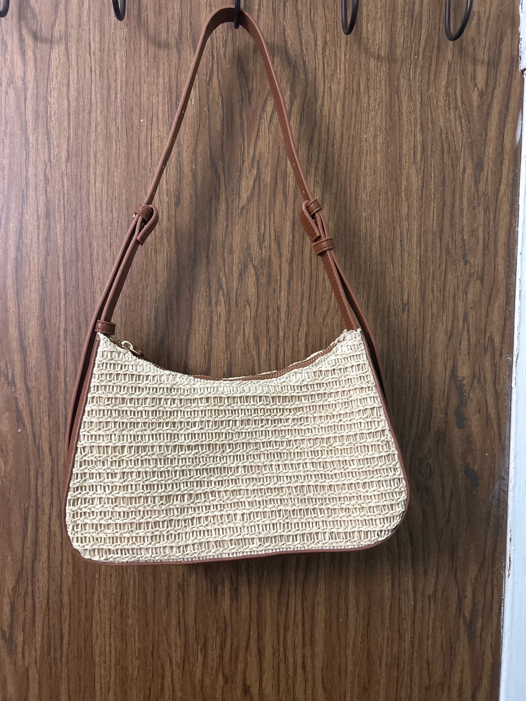 Old Navy Woven Shoulder Bag It’s brand new