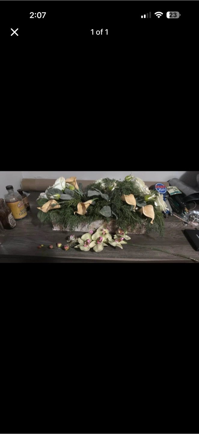Fake plants / flowers center piece