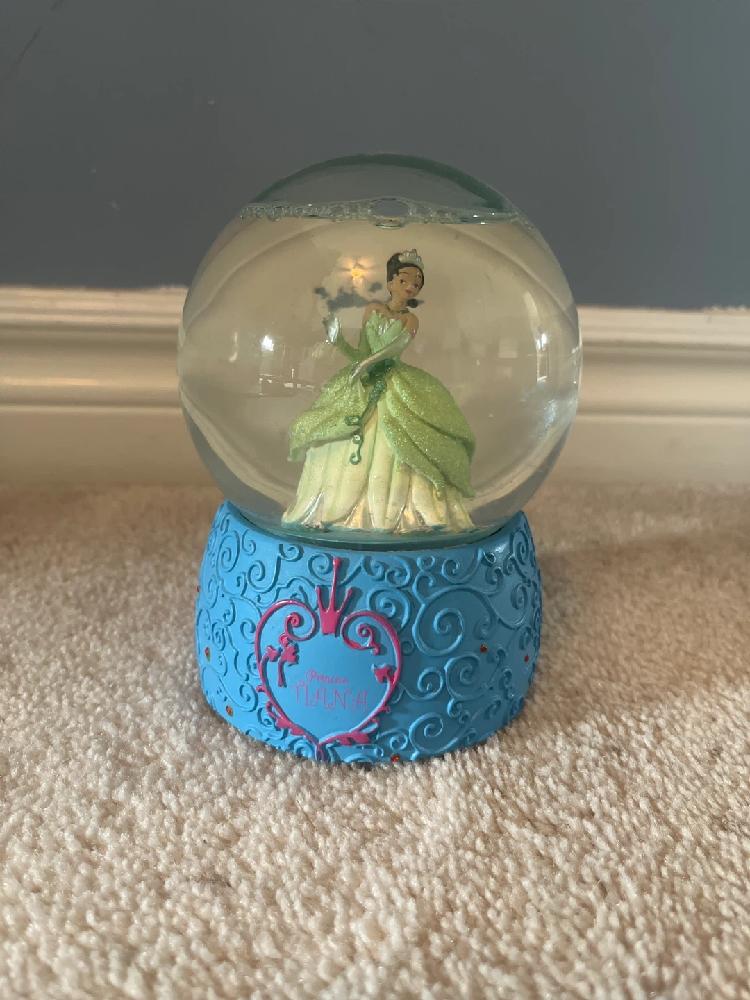 Disney Princess Tiana Snow Globe