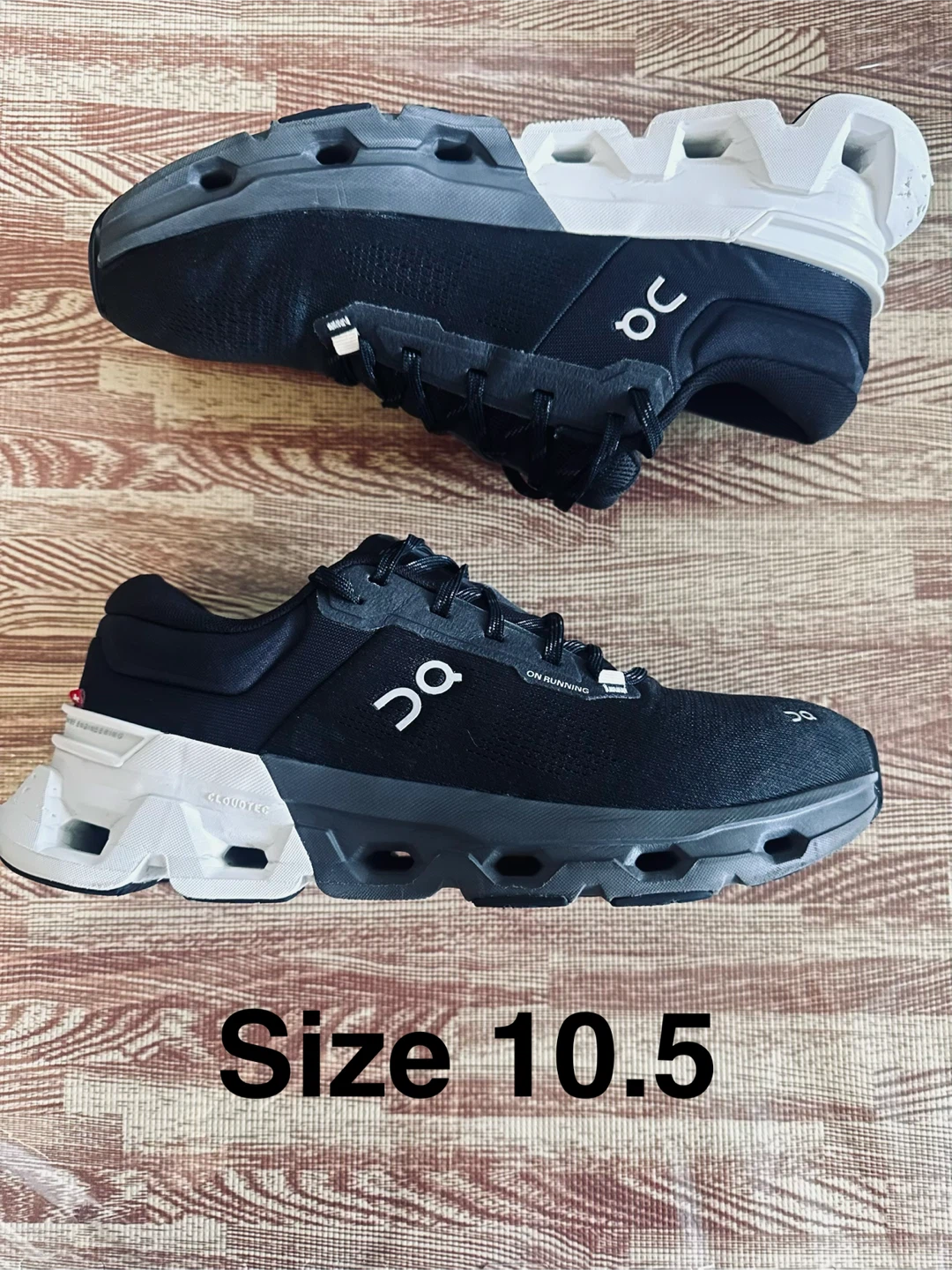 On Cloudflyer Running Shoes - photo 2
