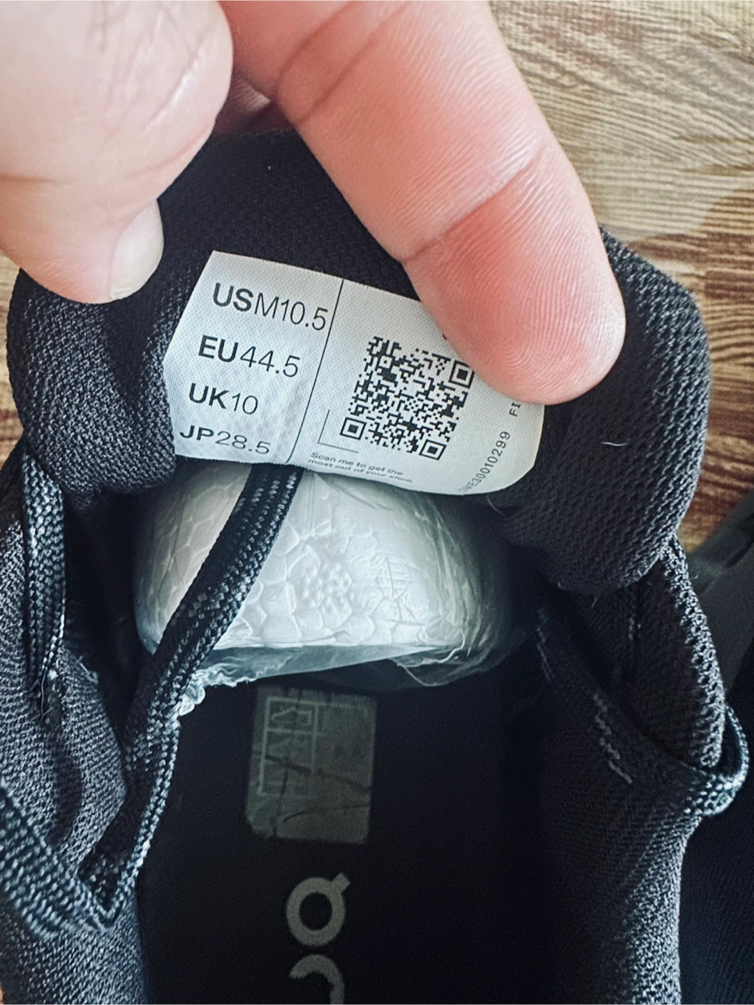 On Cloudflyer Running Shoes - photo 3