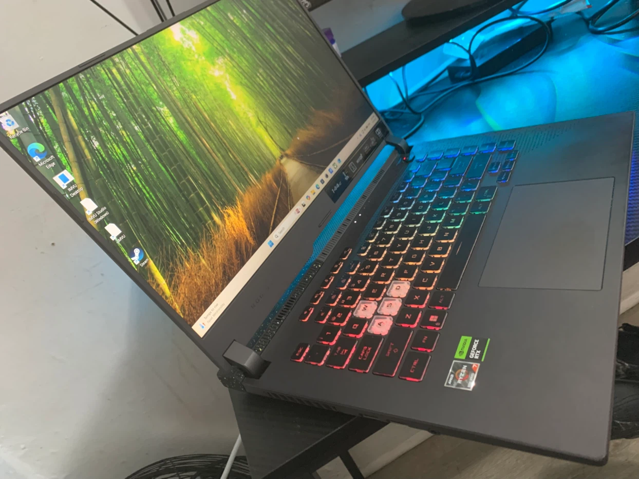 ASUS ROG R7 3060 Laptop - photo 2