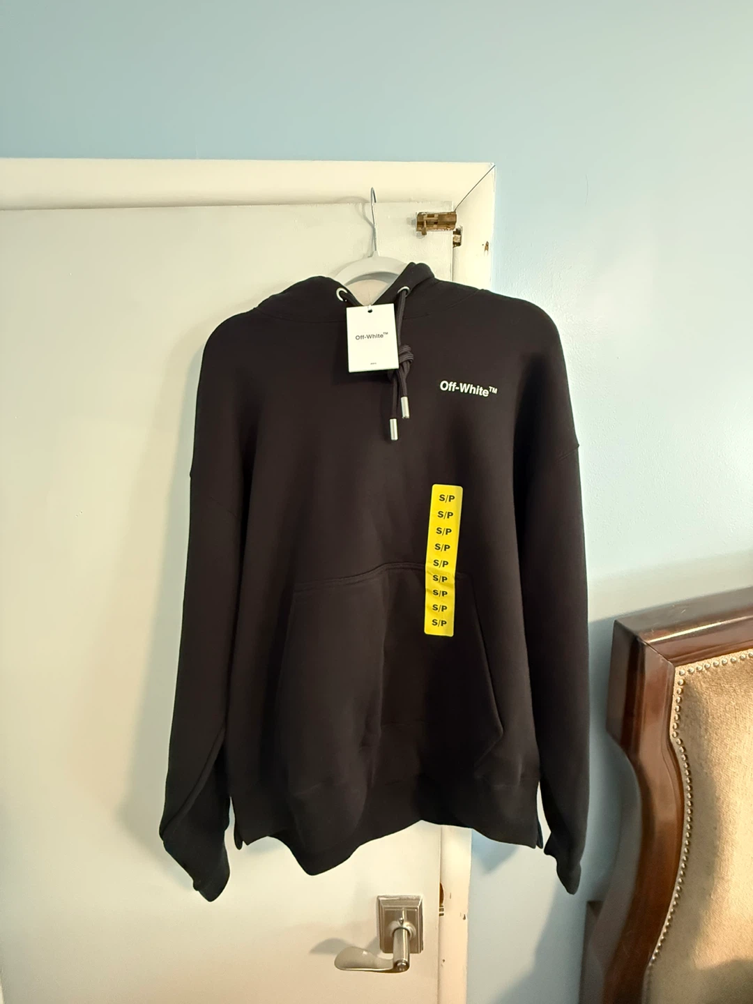 OFF-WHITE Exclusive Men's Oversize Fit Hoodie Black Size Small