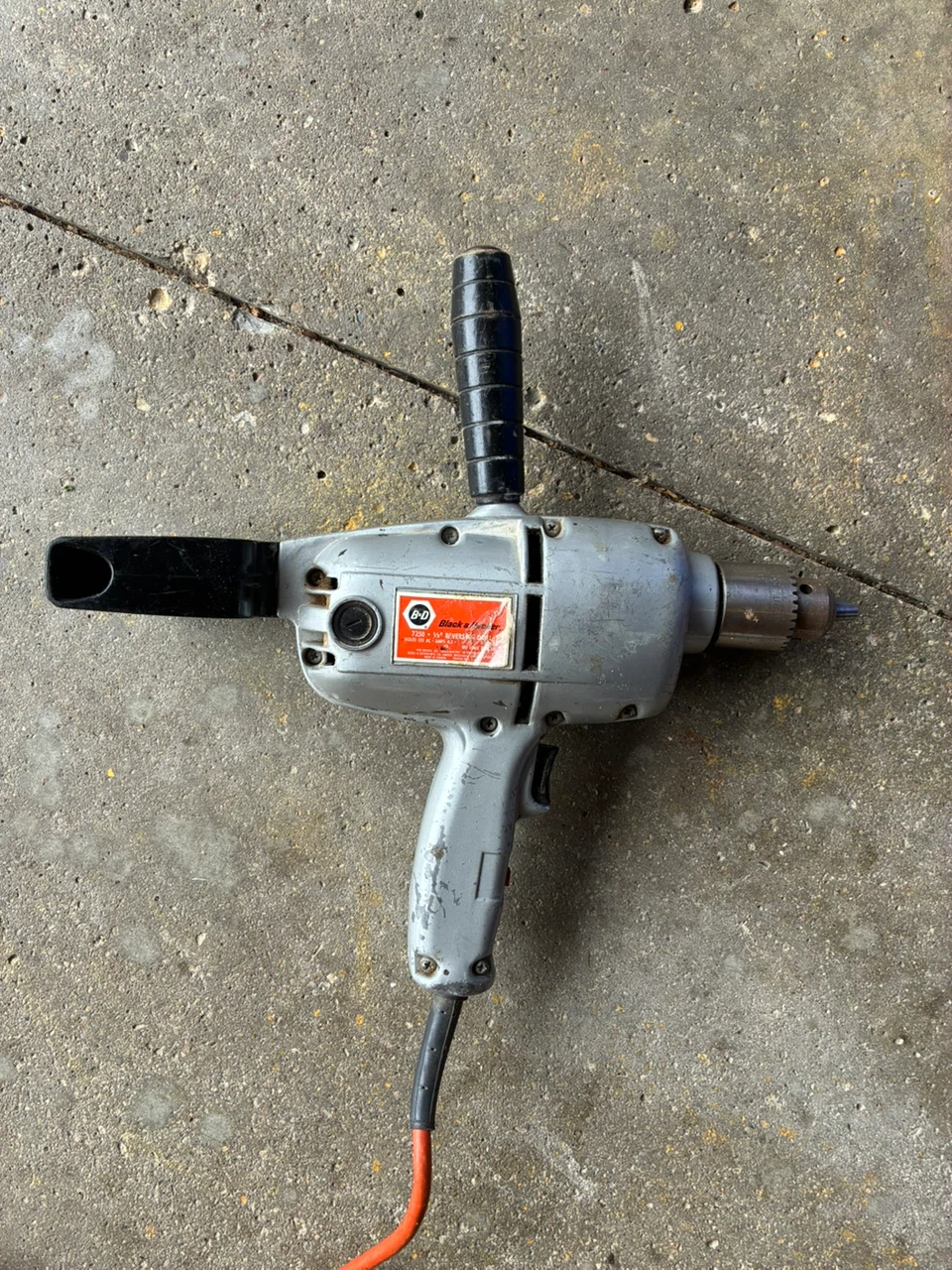 Heavy duty, Black & Decker reversible drill