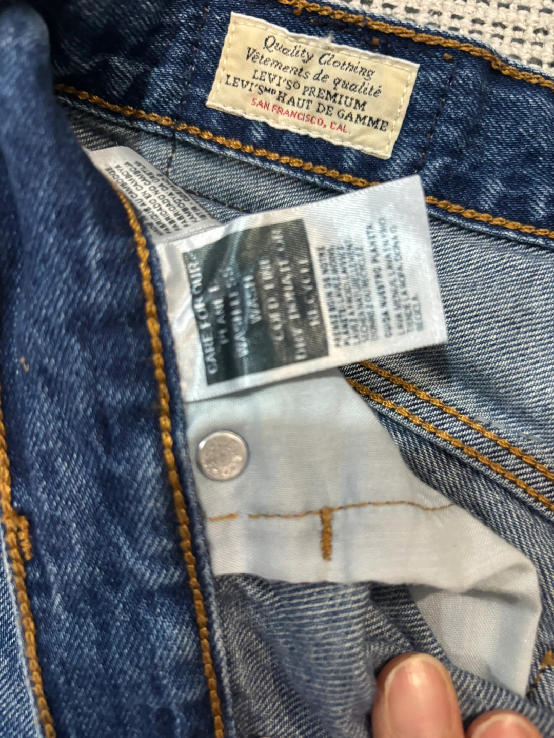 Levi's Premium Denim Midi Skirt Size 26 - photo 2