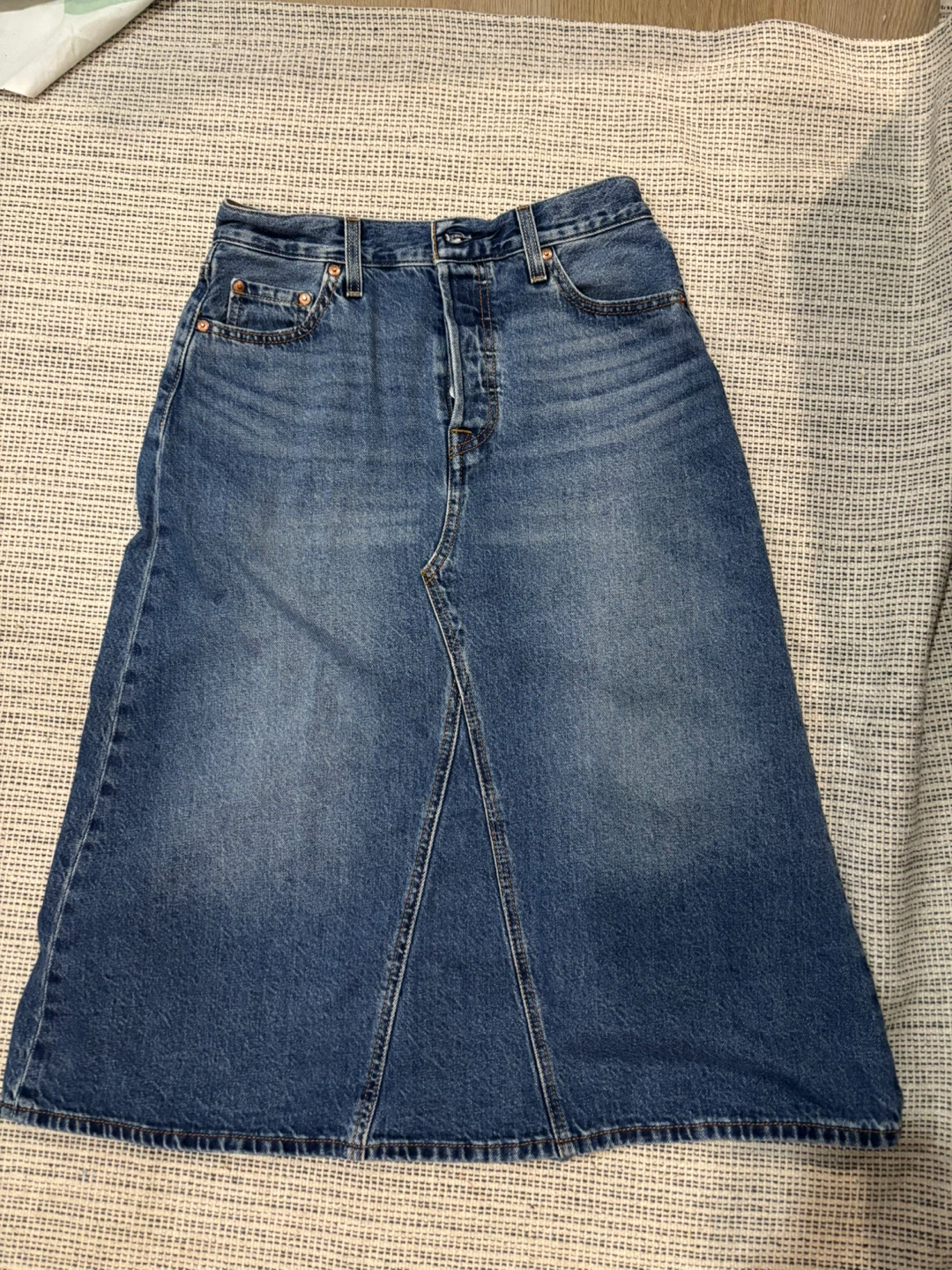 Levi's Premium Denim Midi Skirt Size 26