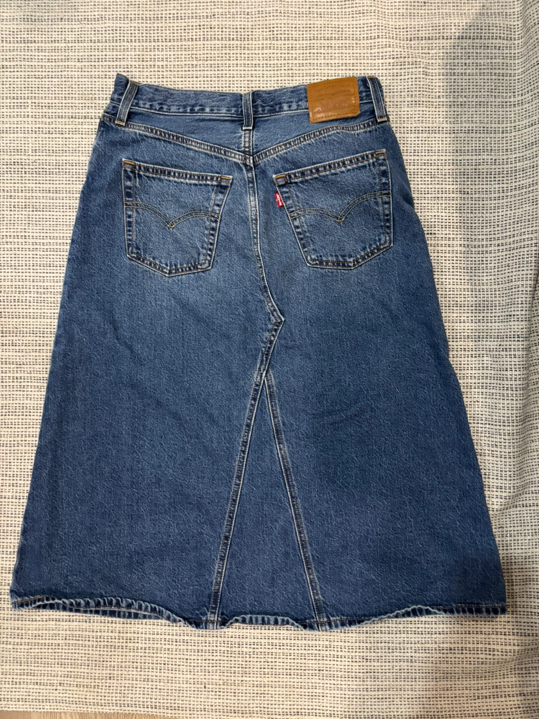 Levi's Premium Denim Midi Skirt Size 26 - photo 4
