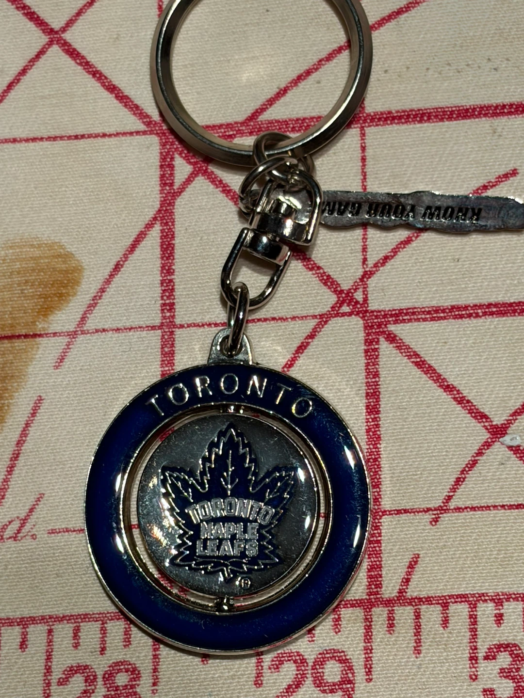 Toronto Maple Leafs Spinning Keychain - The Hockey News - photo 4