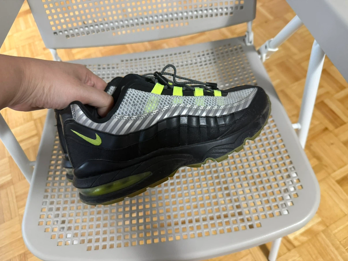 Nike Air Max 95 Neon Running Shoes - photo 4