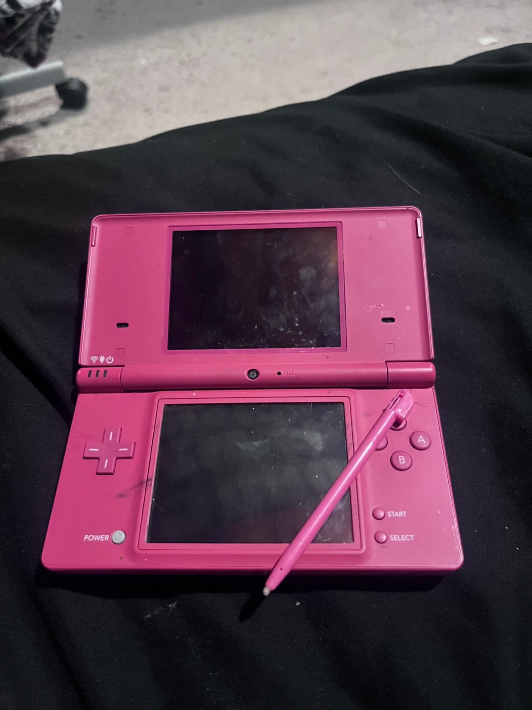 Pink Nintendo DS Lite with Fashion Studio game - photo 2