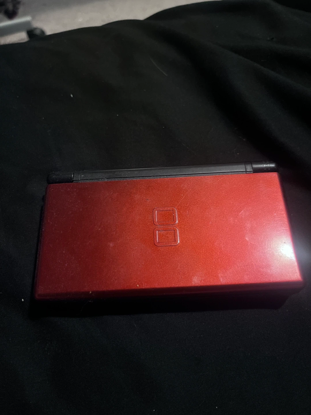 Red Nintendo DS Lite