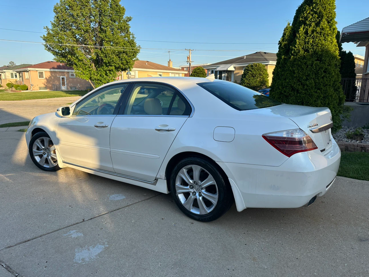 2010 White Acura RL Sedan - photo 5
