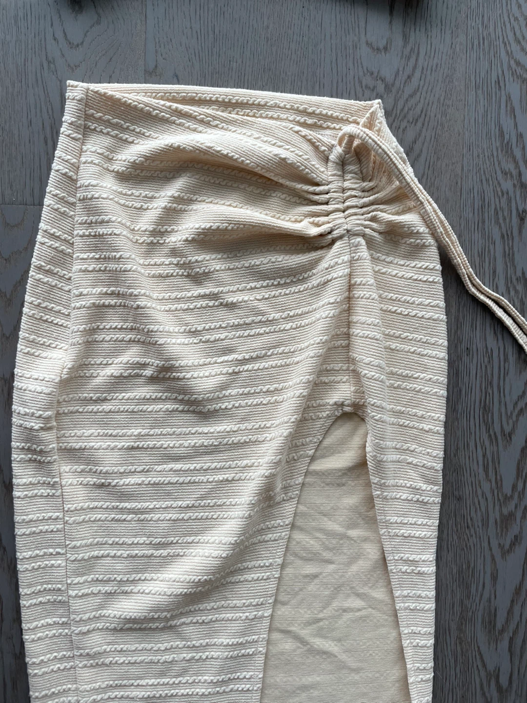 Cream textured halterneck bikini set, size S - photo 4