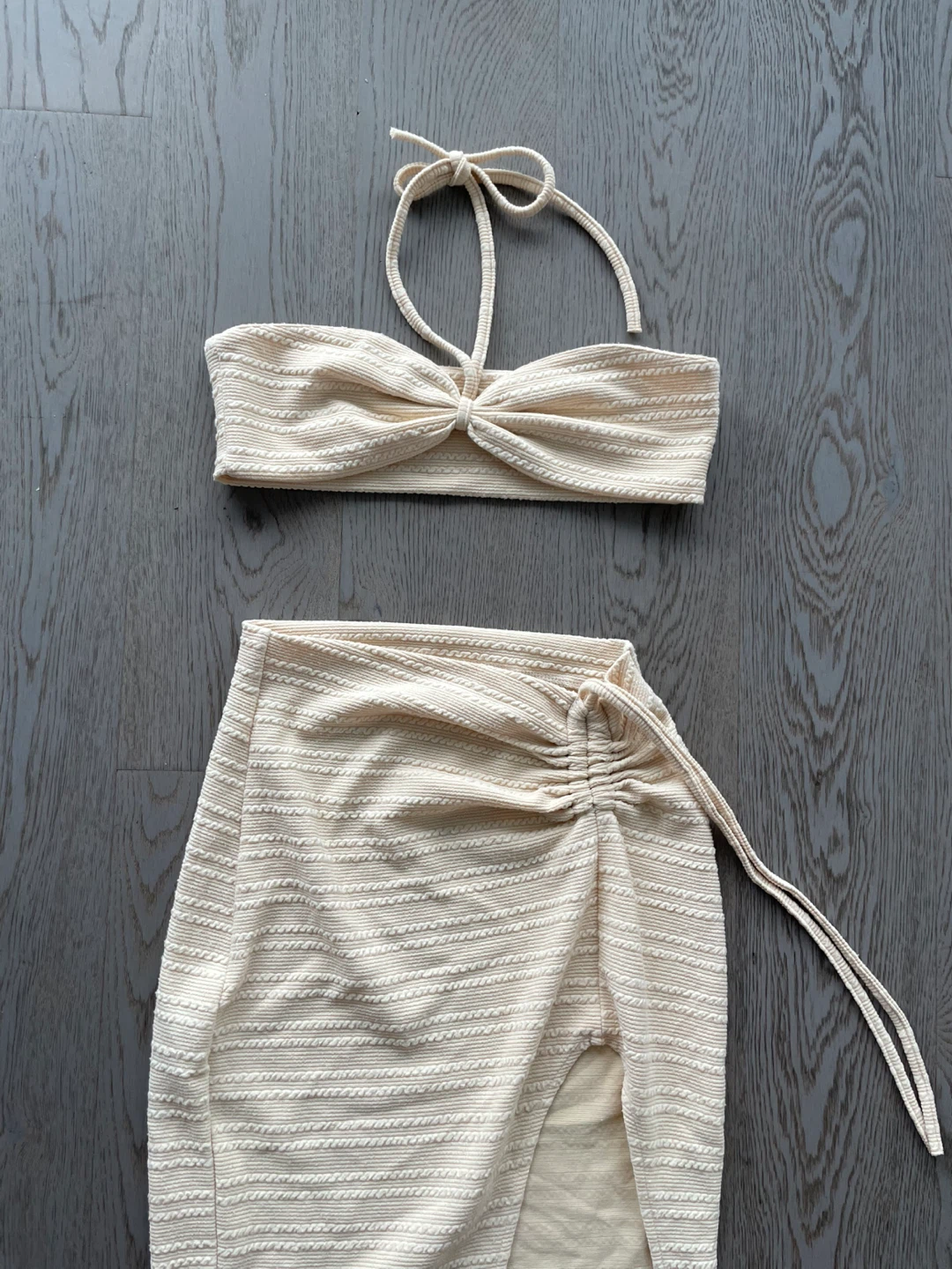 Cream textured halterneck bikini set, size S - photo 2