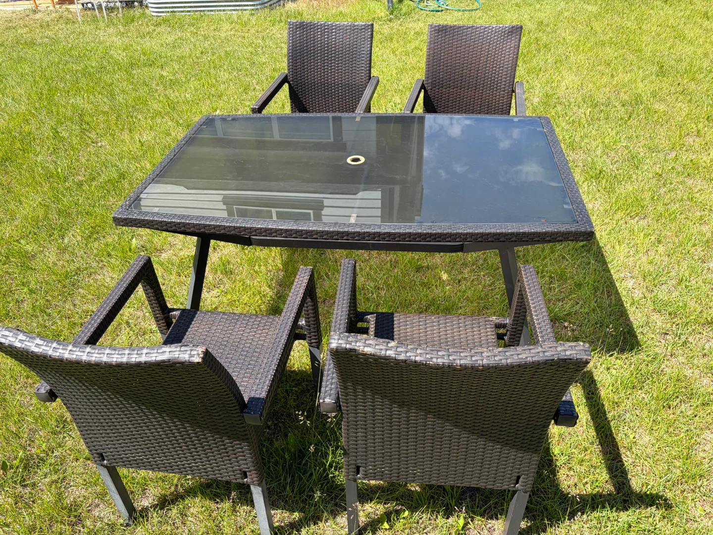 Patio set glass top table with 4 charis - photo 4