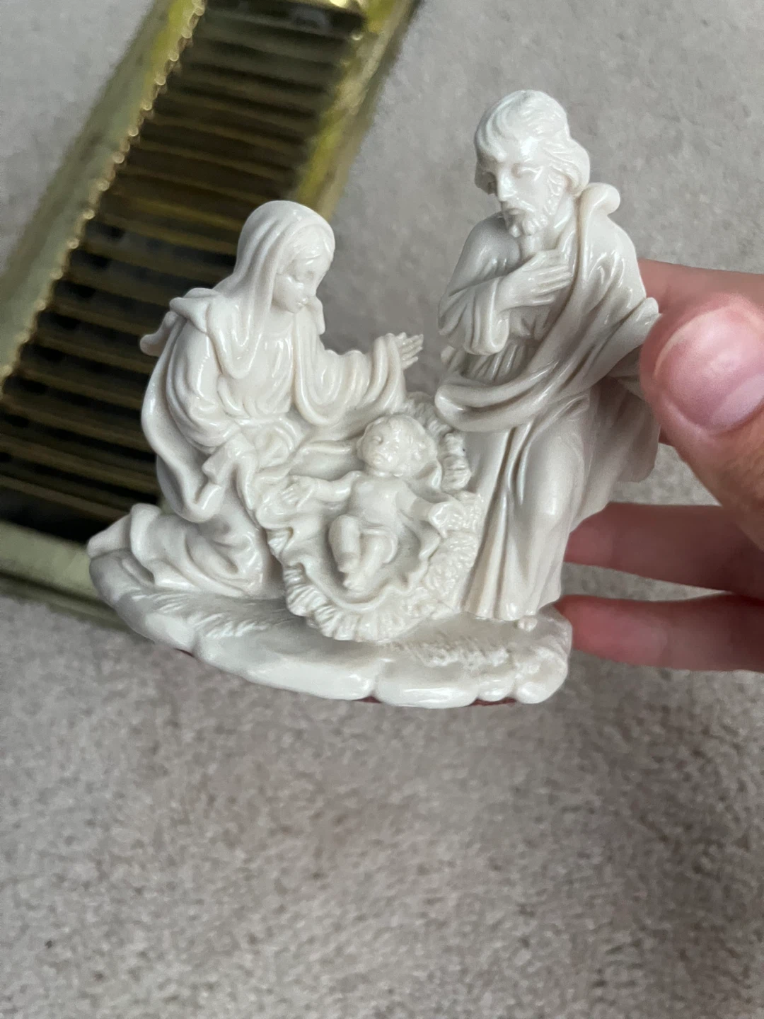 Nativity Scene Figurine Set - photo 3