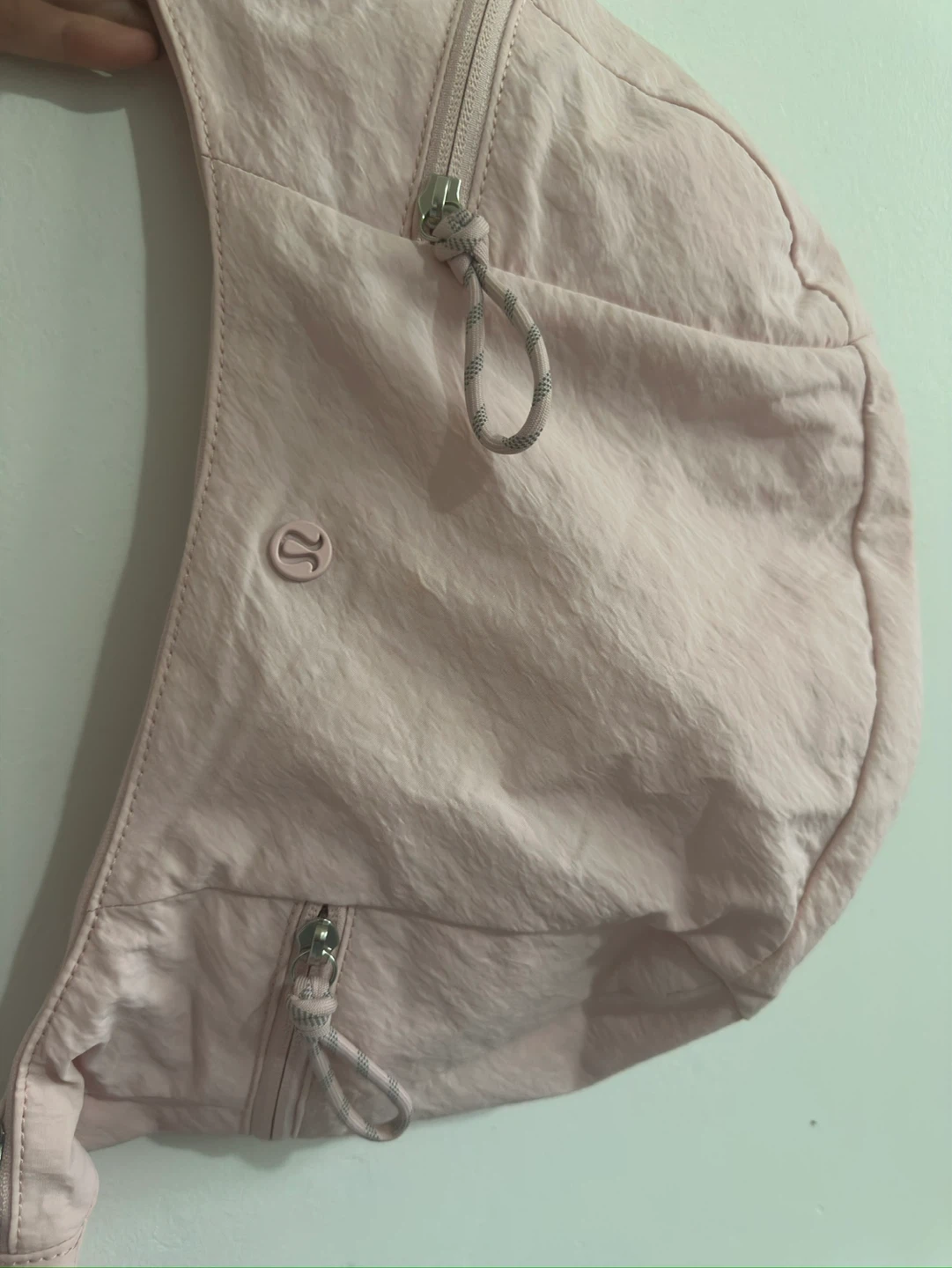 Lululemon Slouchy Sling bag-6L - photo 2