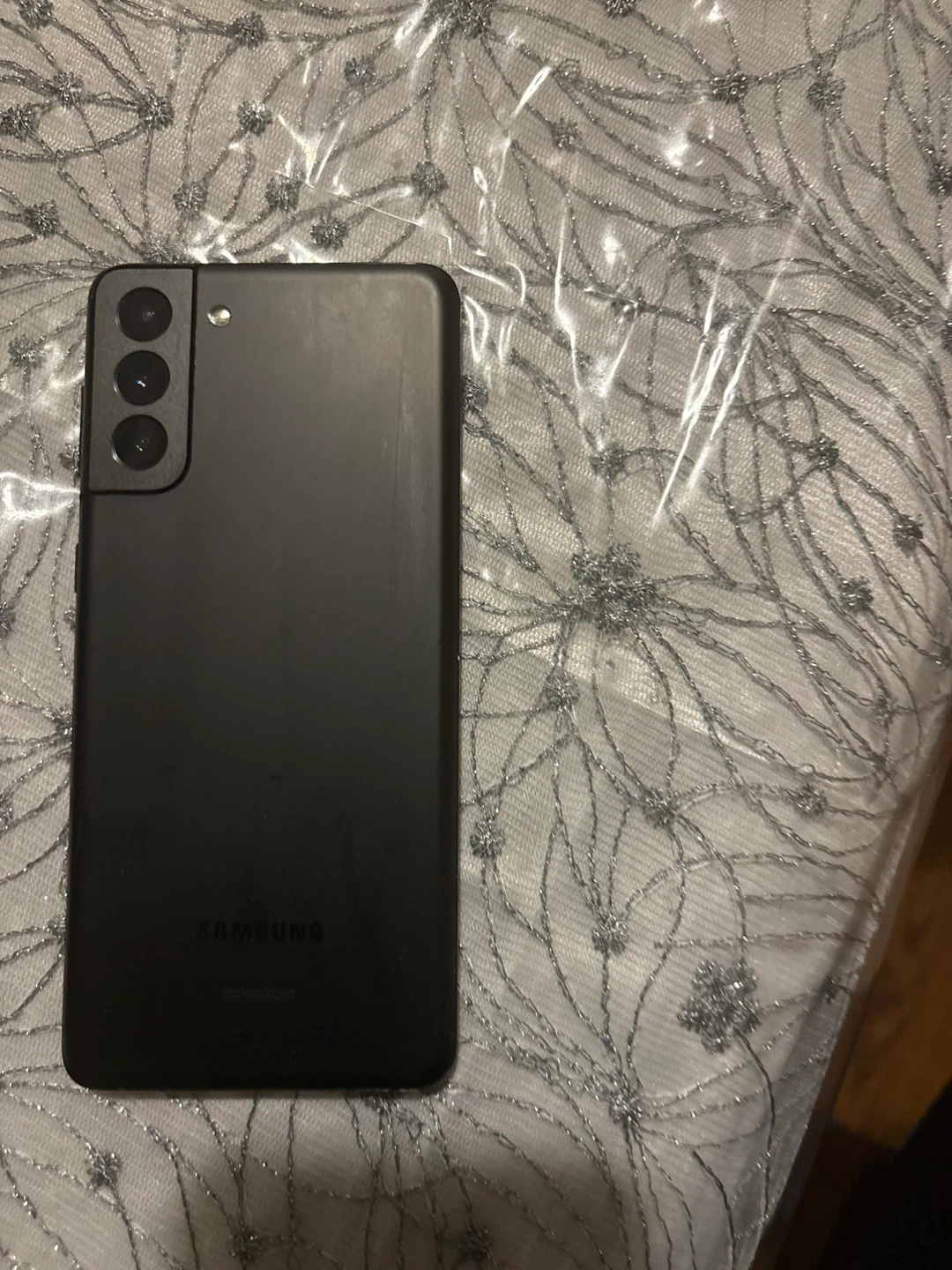 Samsung Galaxy S21 Smartphone