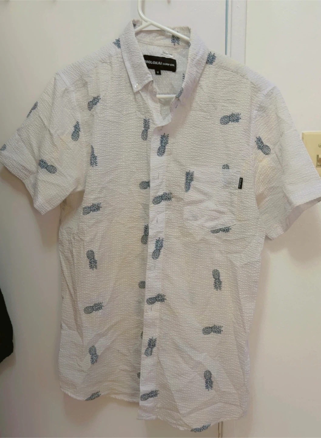 Holokai Surf Co. Pineapple Print Short Sleeve Shirt