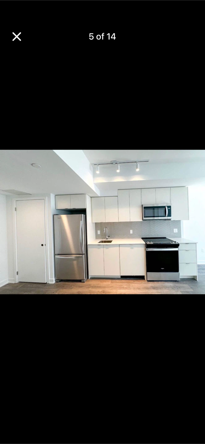 Condo/Townhouse 1 Bed plus Den for Rent Sept. 1, 2026 - photo 3