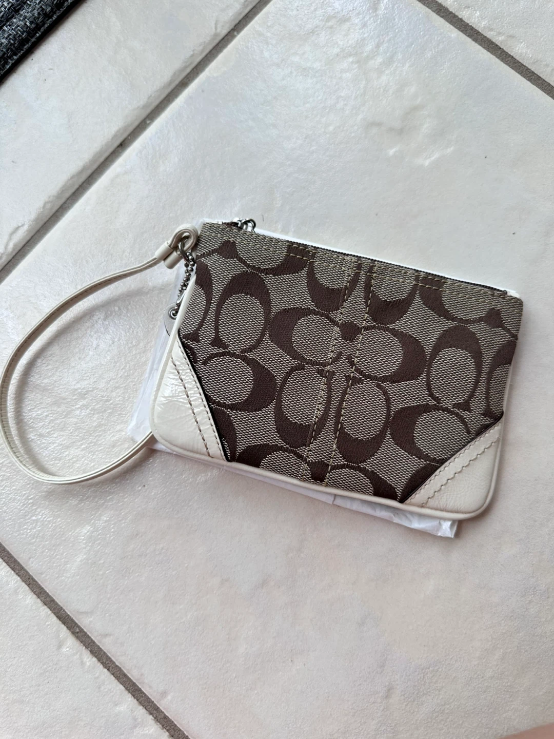 Brand New Coach Monogram Signature C Wristlet Pouch