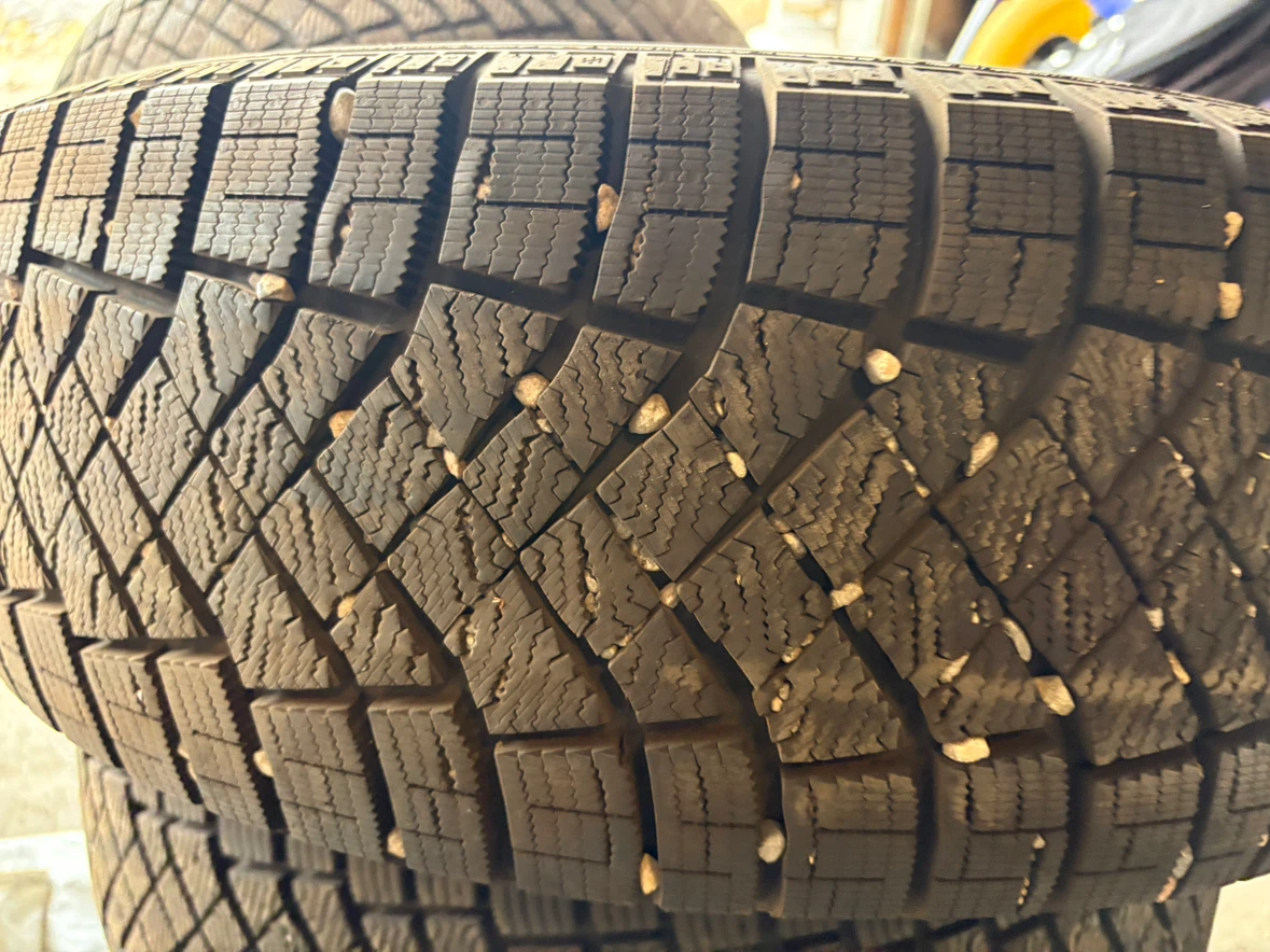 Pirelli Ice Zero Winter Tires 225/65R17 - photo 5