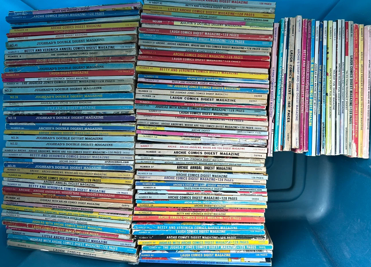 Archie Comics Digests ($2 each) - photo 5