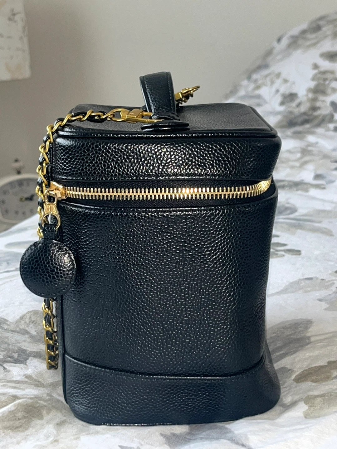 Chanel Vanity Case Bag - photo 4