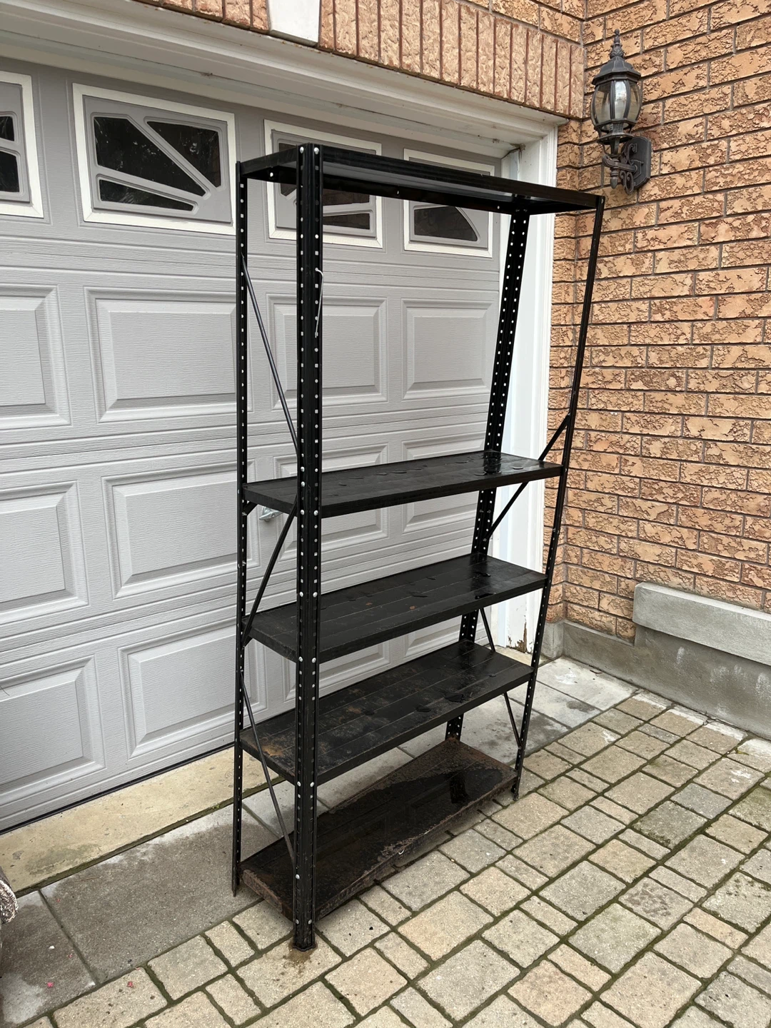 Metal storage rack