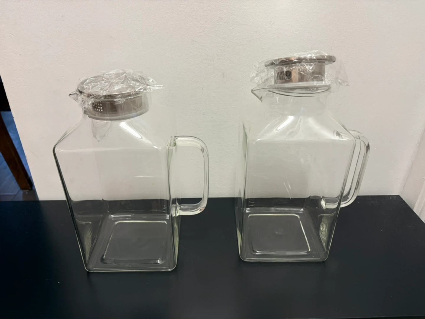 QENWKXZ 1 Gallon Square Glass Pitcher - photo 5