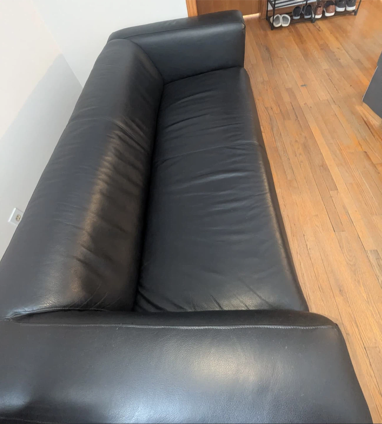 Loveseat Sofa genuine leather - Moving Sale - photo 3