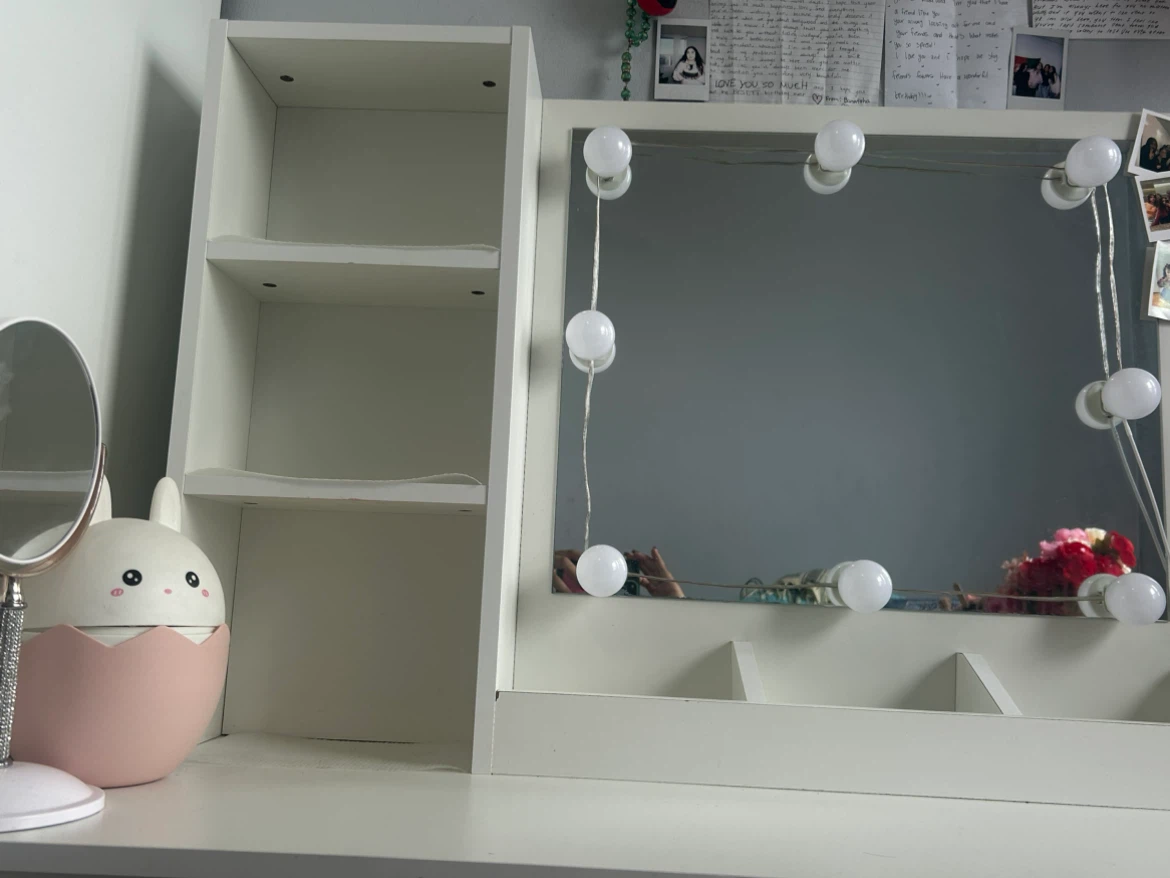 White Vanity Desk with Hollywood Mirror and Stool