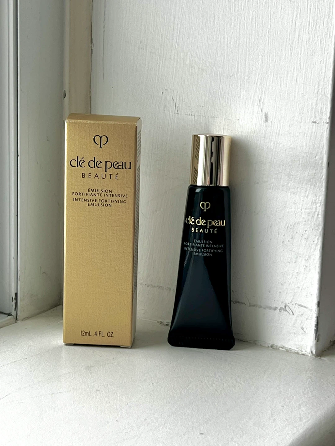Clé de Peau Beauté Intensive Fortifying Emulsion 12ml - photo 2