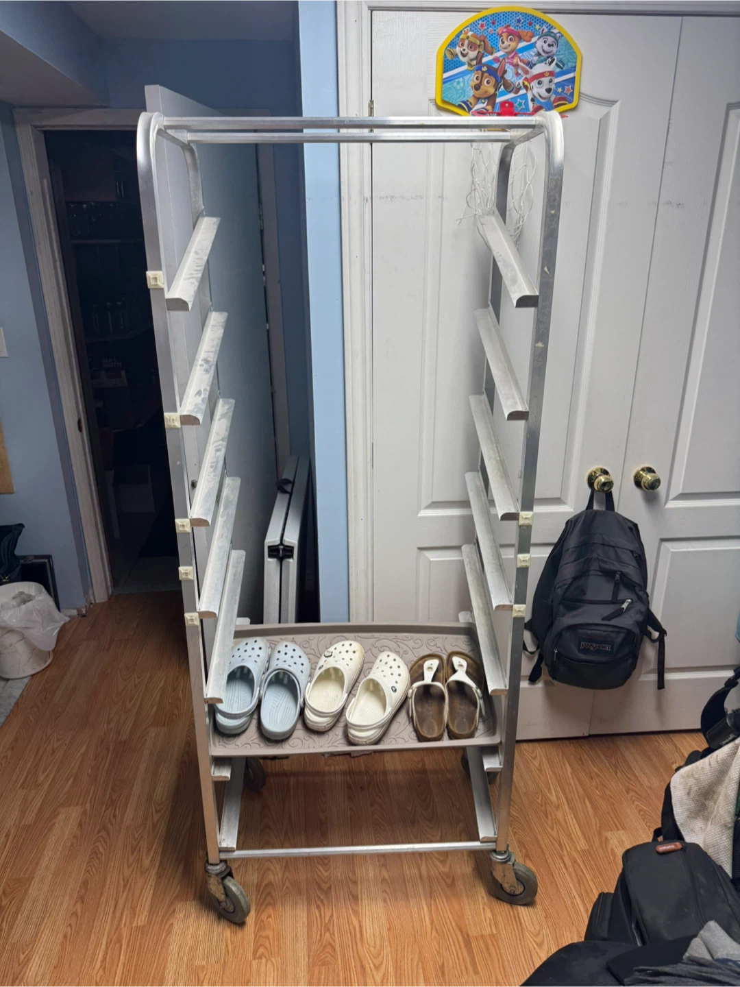Baking tray rack (can be used for shoes and or hanging clothes)