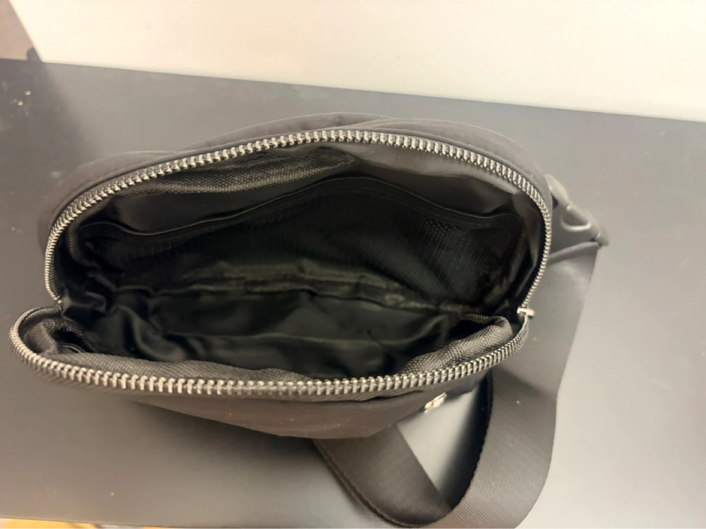 Halara  Everywhere Belt Bag - photo 4